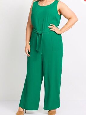 Gilli Sleeveless Tie-Waist Green Jumpsuit